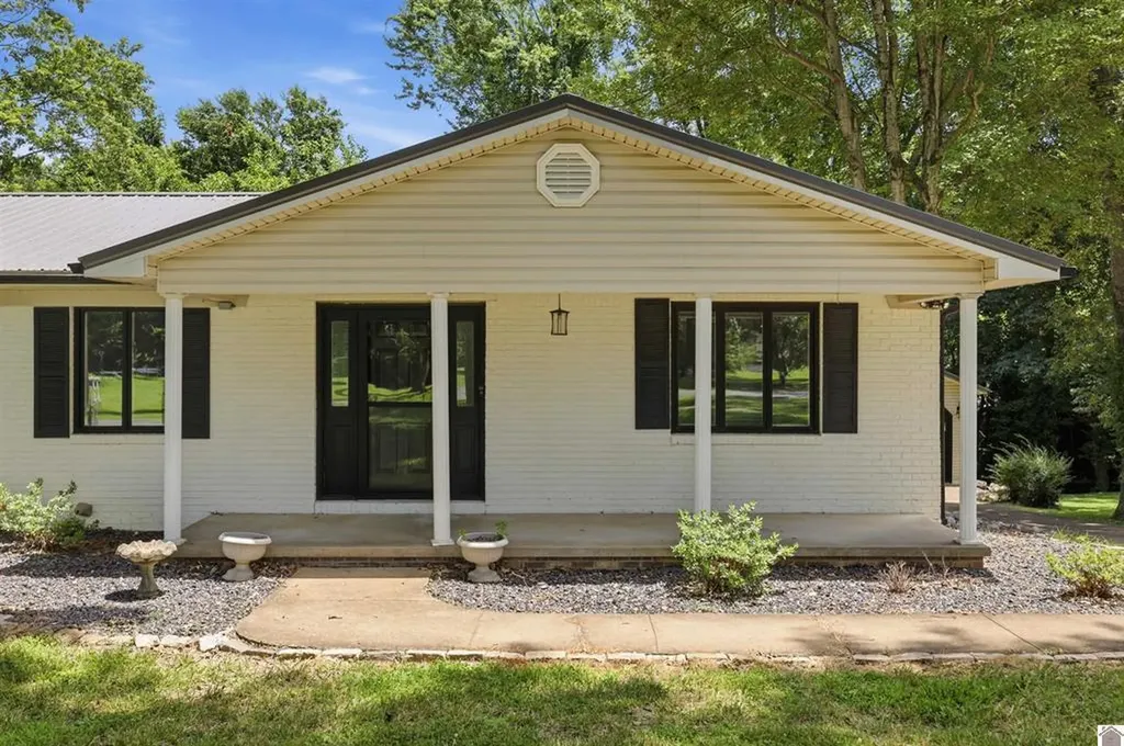 145 Treeland Drive Mayfield KY 42066