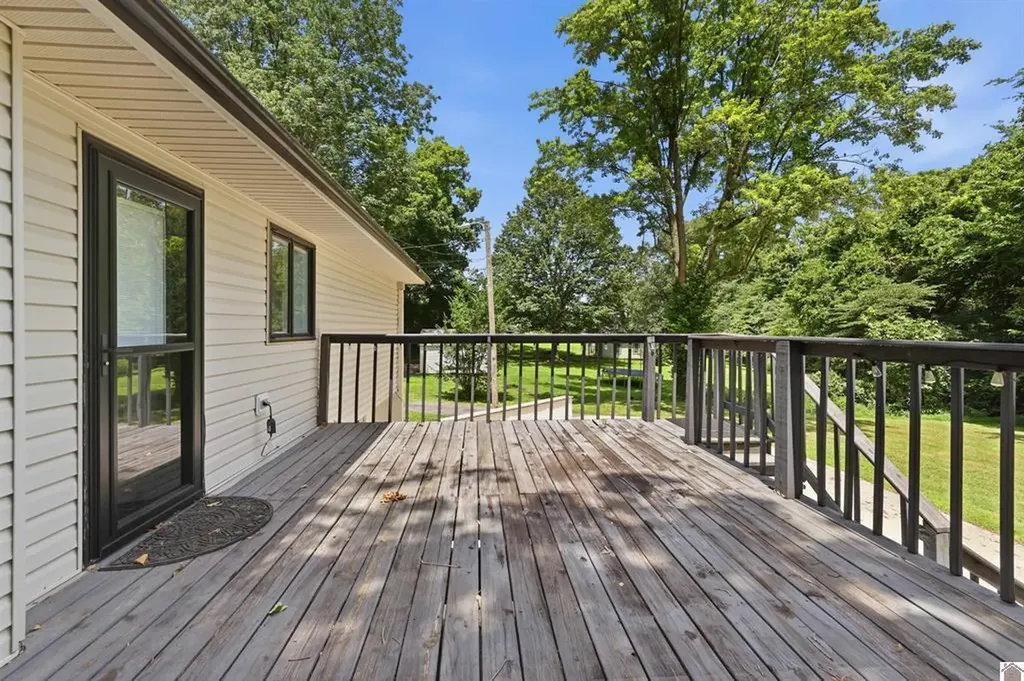 145 Treeland Drive Mayfield KY 42066