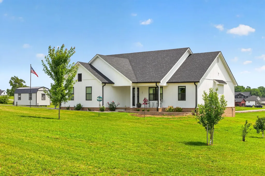 101 Gracelynn Circle Harrodsburg KY 40330