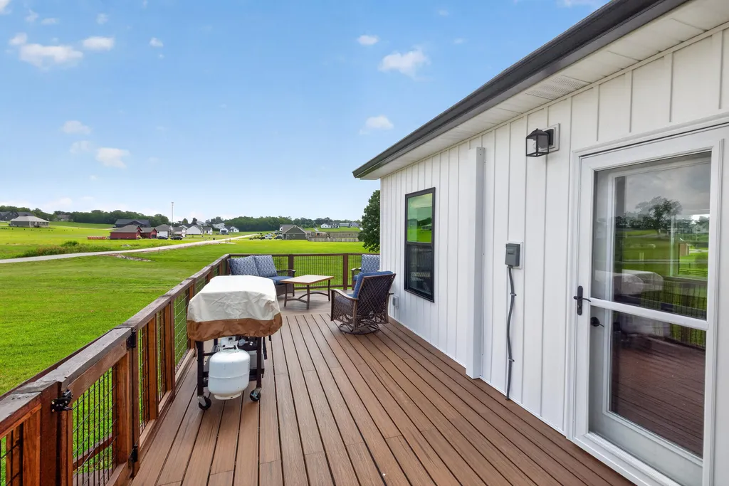 101 Gracelynn Circle Harrodsburg KY 40330
