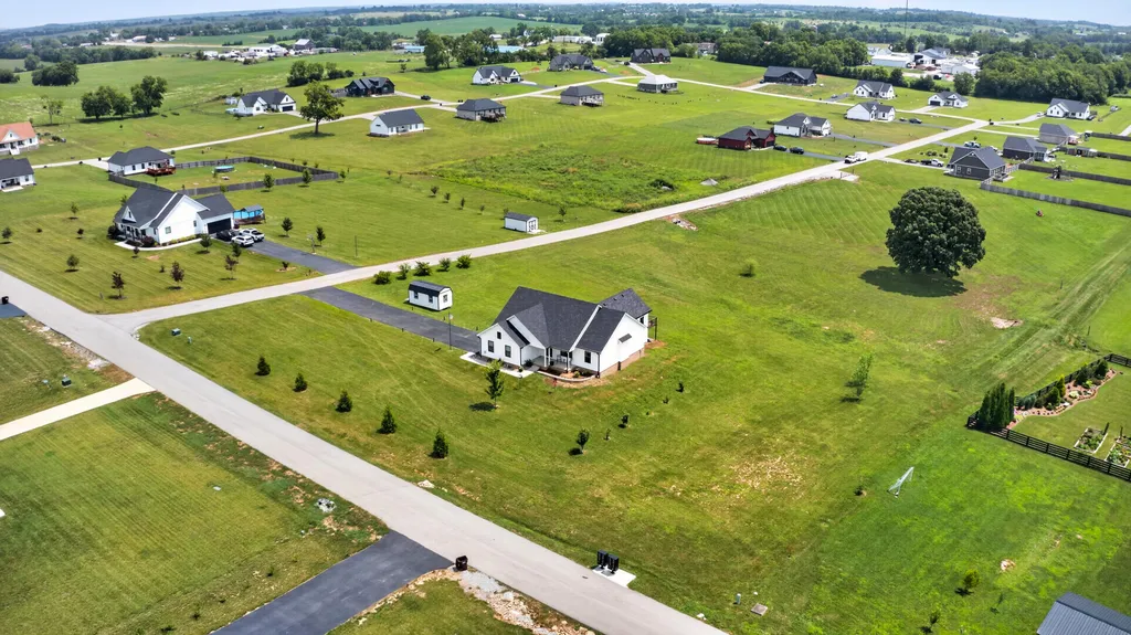 101 Gracelynn Circle Harrodsburg KY 40330