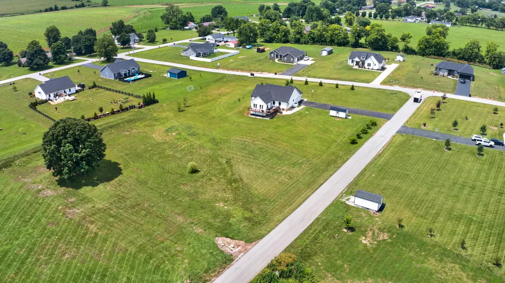 101 Gracelynn Circle Harrodsburg KY 40330