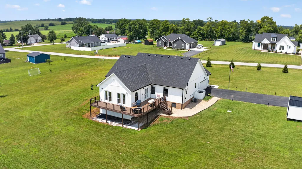 101 Gracelynn Circle Harrodsburg KY 40330