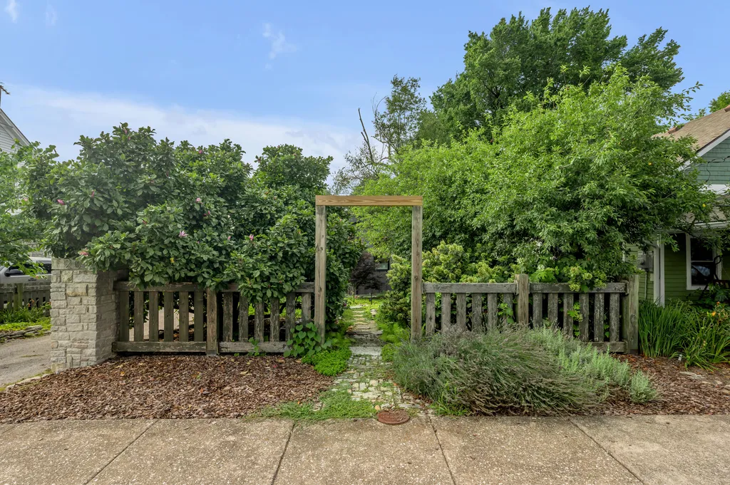 203 Lincoln Avenue Lexington KY 40502