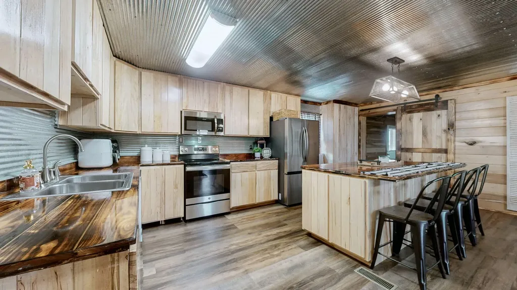 500 Dairy Lane Murray KY 42071
