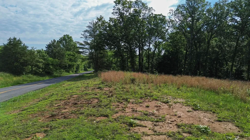 1520 E Lovelaceville Florence Station Road Boaz KY 42027
