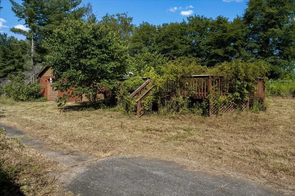 644 Maple Grove Road London KY 40744