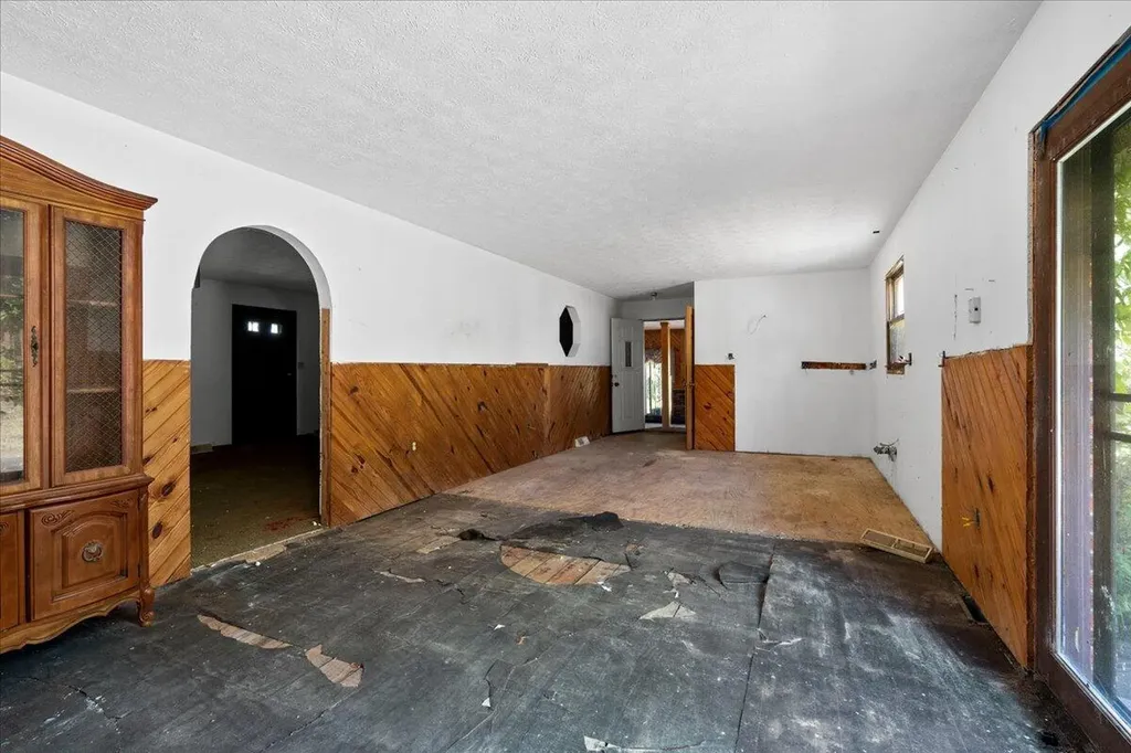644 Maple Grove Road London KY 40744