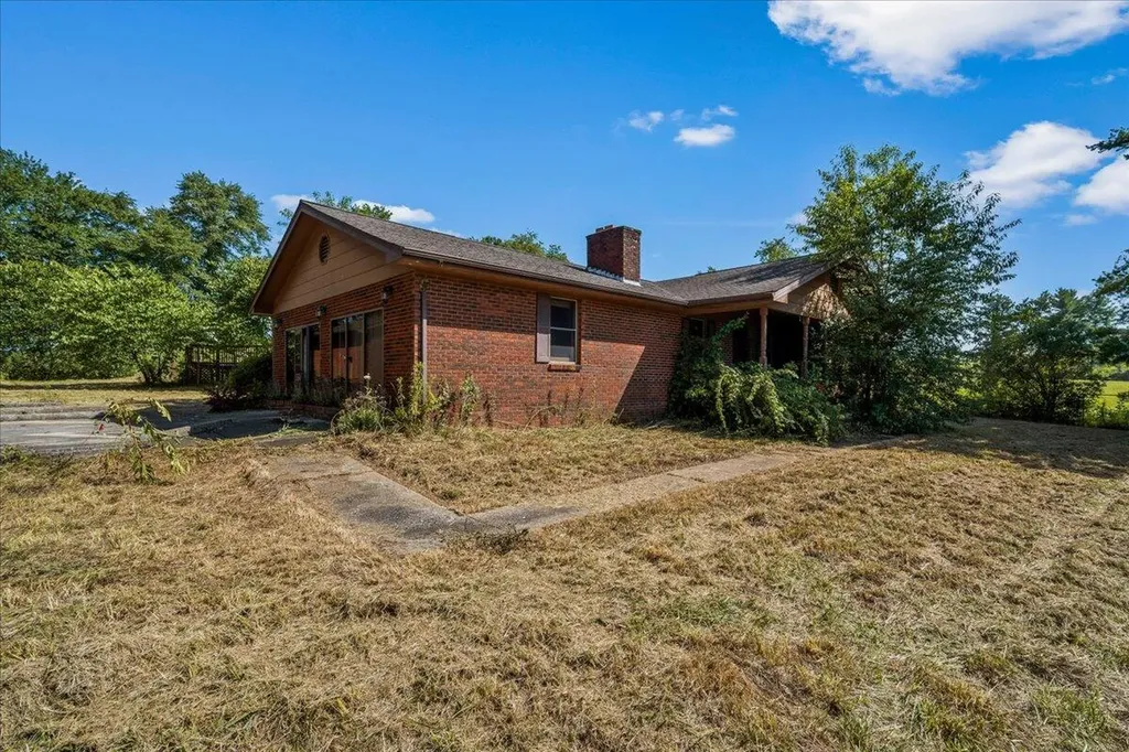 644 Maple Grove Road London KY 40744
