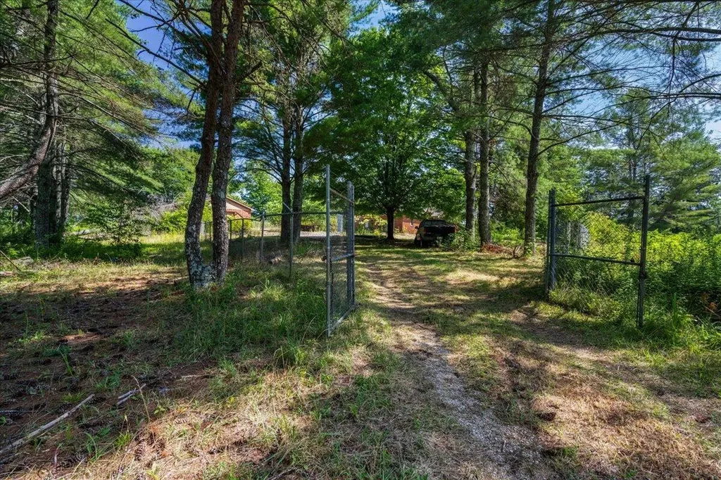 644 Maple Grove Road London KY 40744