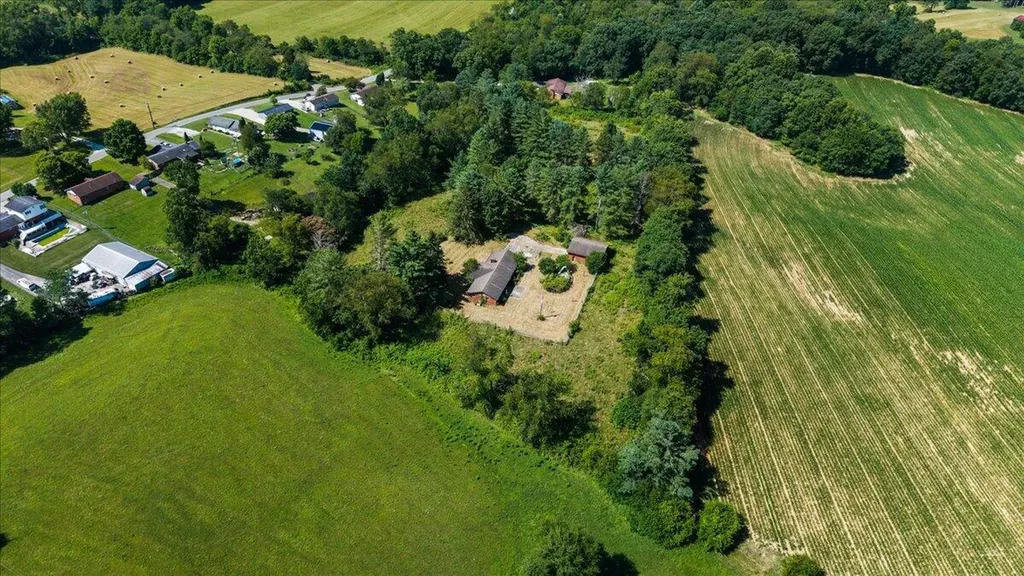 644 Maple Grove Road London KY 40744