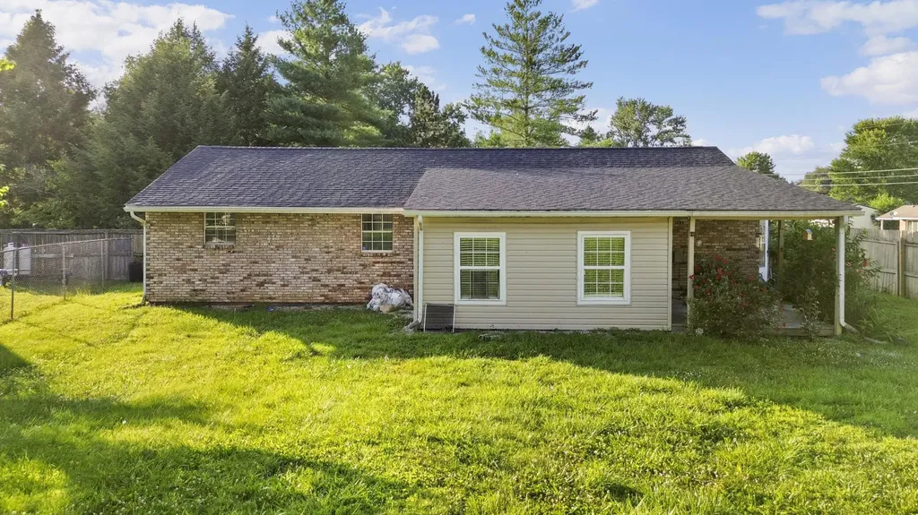 300 Oak Grove Lane Somerset KY 42501