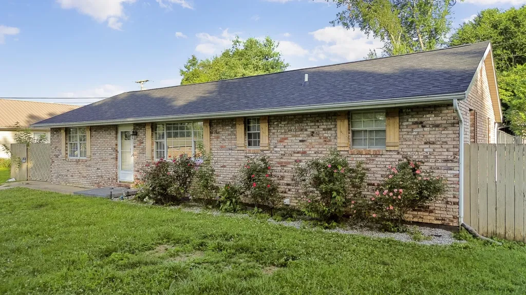 300 Oak Grove Lane Somerset KY 42501