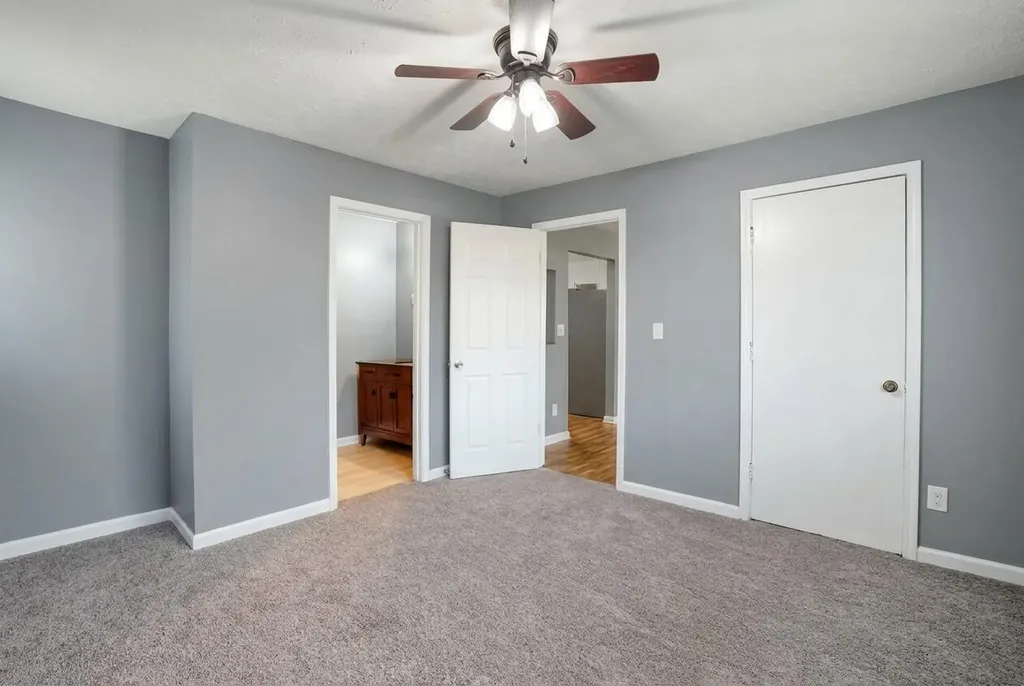 300 Oak Grove Lane Somerset KY 42501