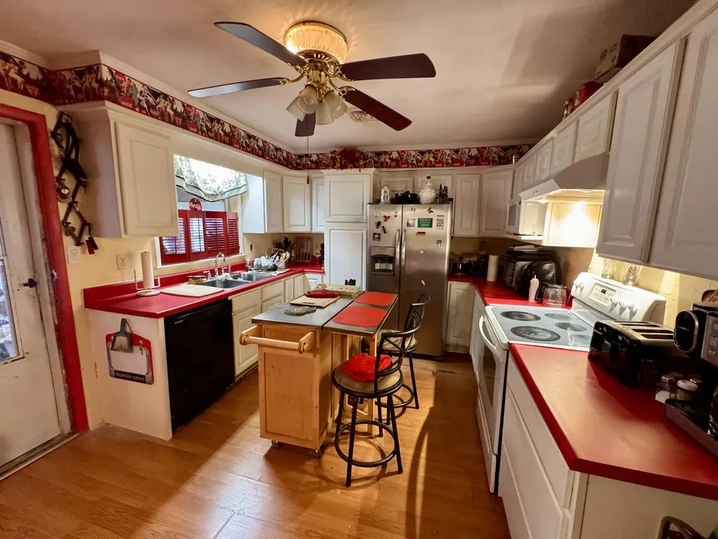 1549 Husband Road Paducah KY 42003