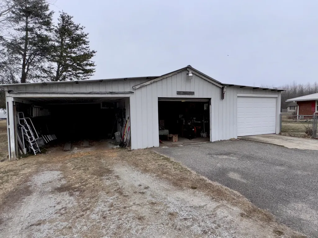 1549 Husband Road Paducah KY 42003