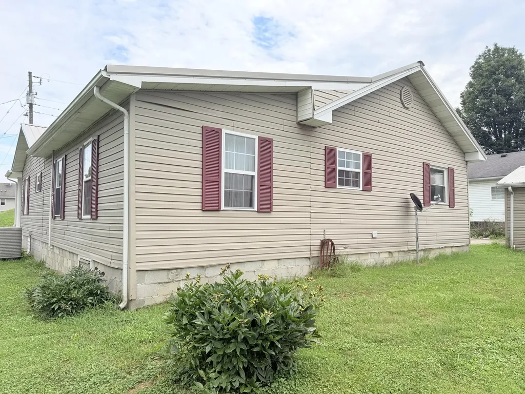 75 Crawford Street Mt Vernon KY 40456