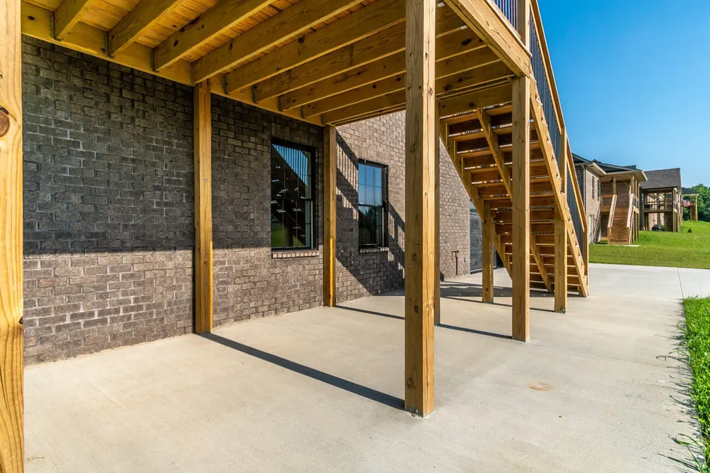 181 Central Park Avenue Berea KY 40403
