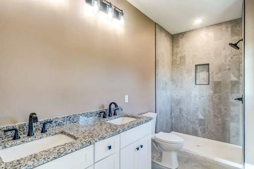 181 Central Park Avenue Berea KY 40403