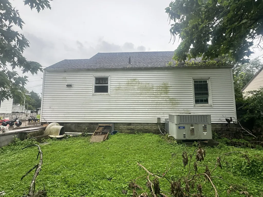 723 W Lockridge Street Mayfield KY 42066