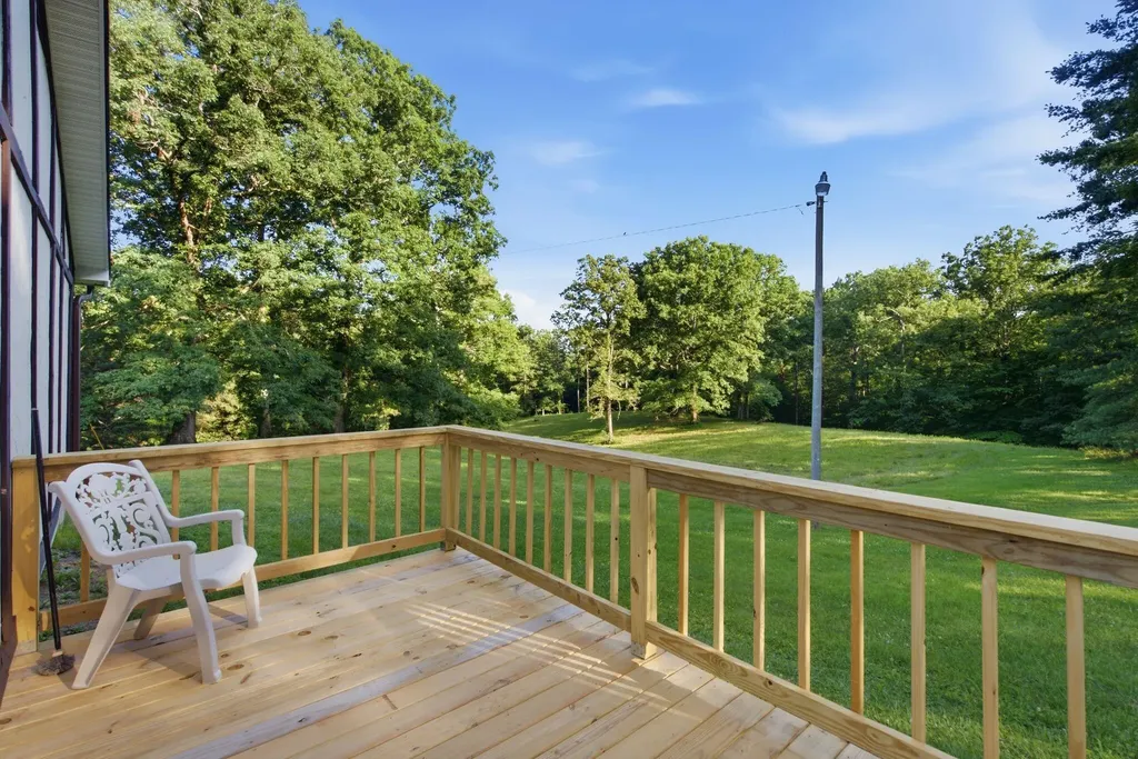 70 Resurrection Road Beattyville KY 41311