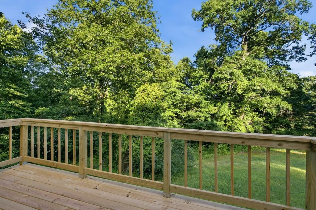 70 Resurrection Road Beattyville KY 41311