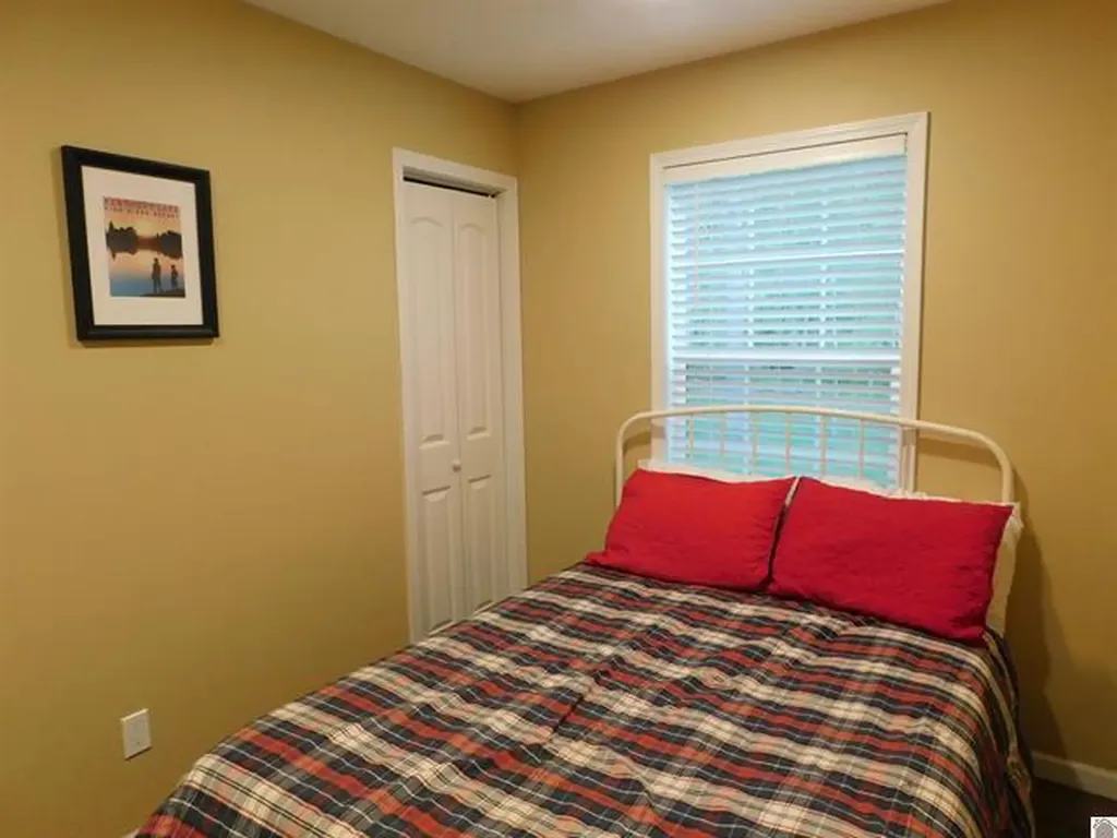 92 Clara Lane Benton KY 42025