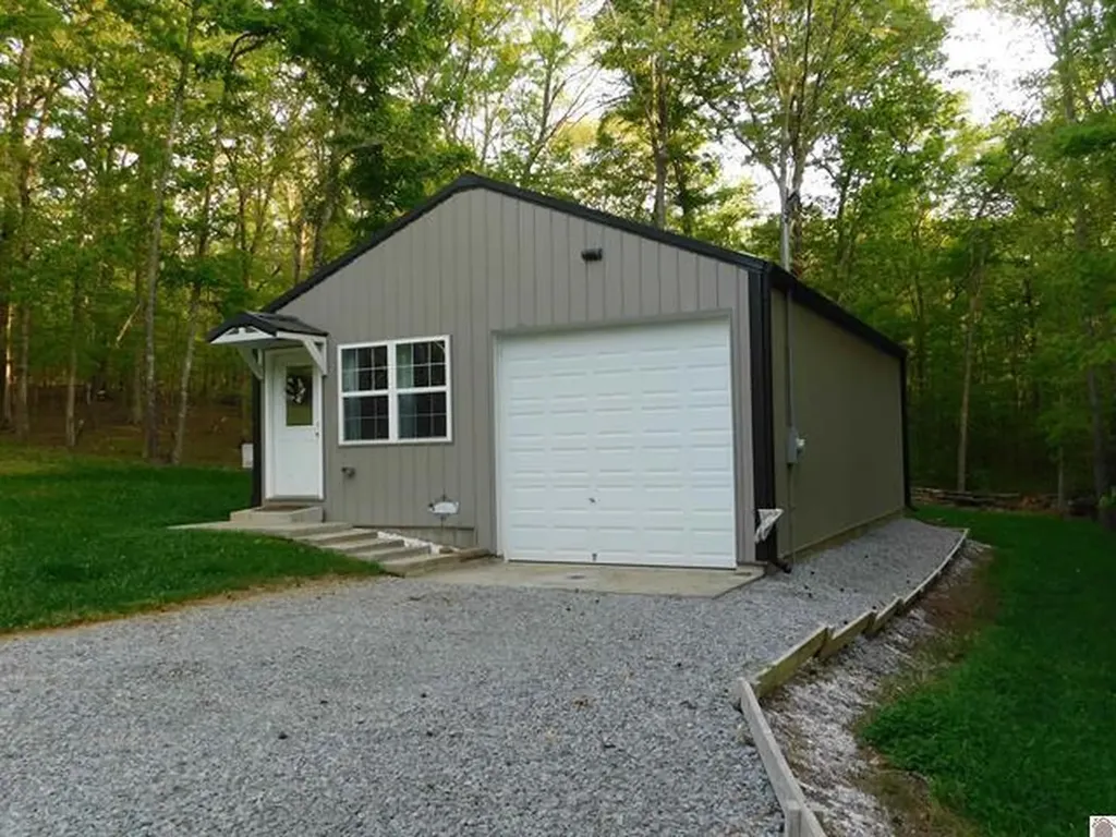 92 Clara Lane Benton KY 42025