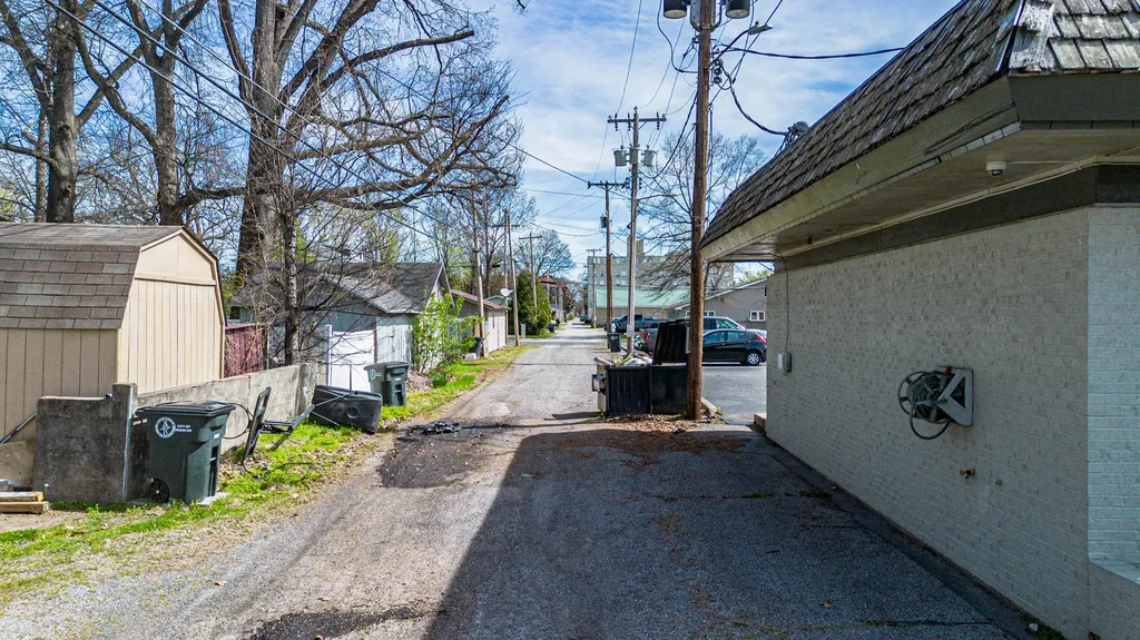 2421 Broadway Street Paducah KY 42001