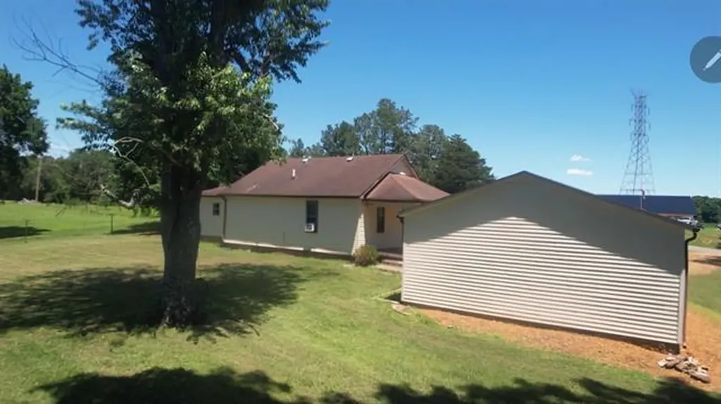 648 S County Line Road Mayfield KY 42066