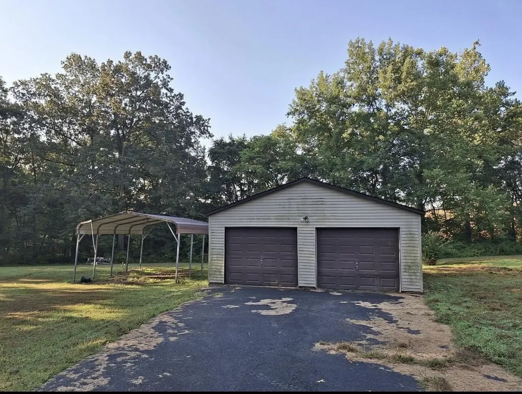 2140 Krebs Station Road Paducah KY 42003