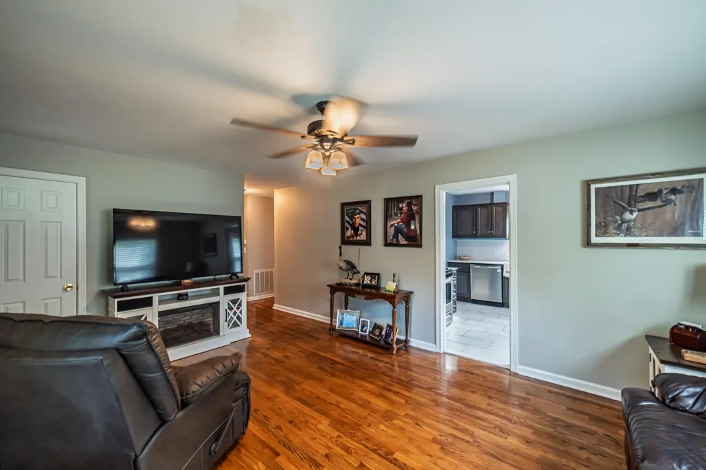 162 Iroquois Drive Paducah KY 42001