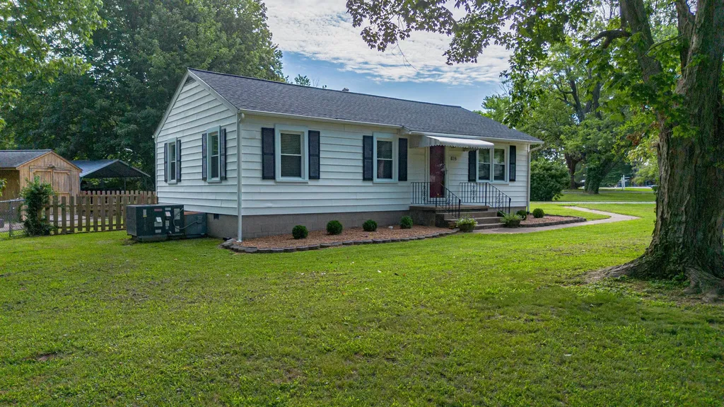162 Iroquois Drive Paducah KY 42001