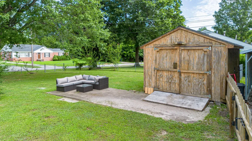 162 Iroquois Drive Paducah KY 42001