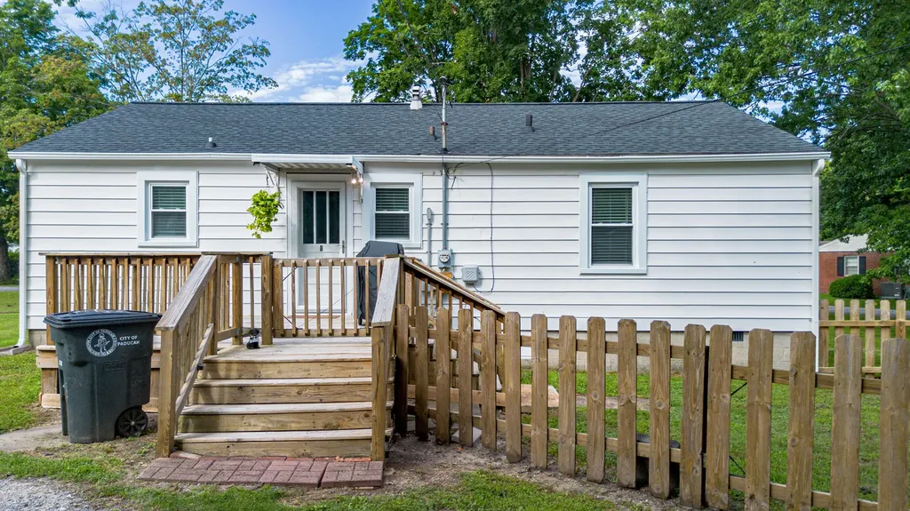 162 Iroquois Drive Paducah KY 42001