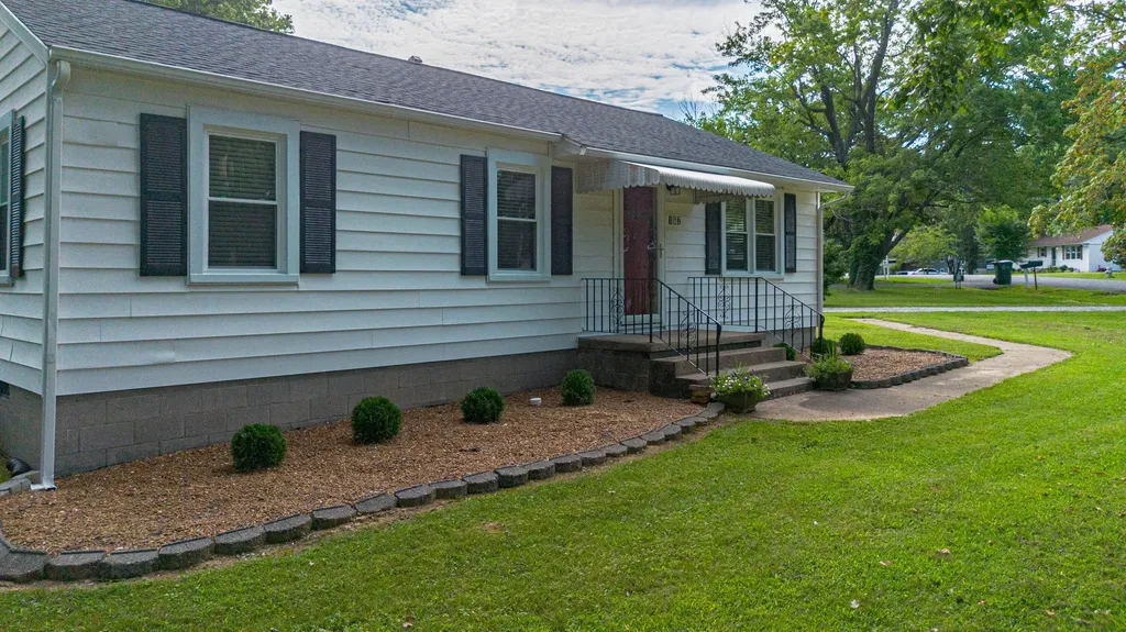 162 Iroquois Drive Paducah KY 42001