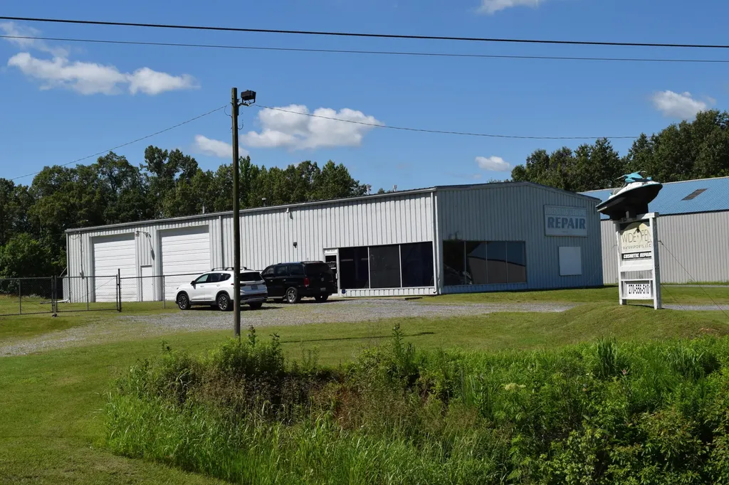 8975 Us-62 Calvert City KY 42029