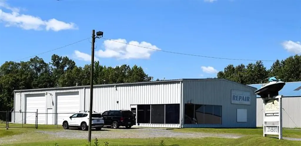 8975 Us-62 Calvert City KY 42029