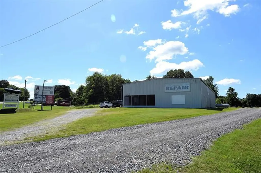 8975 Us-62 Calvert City KY 42029