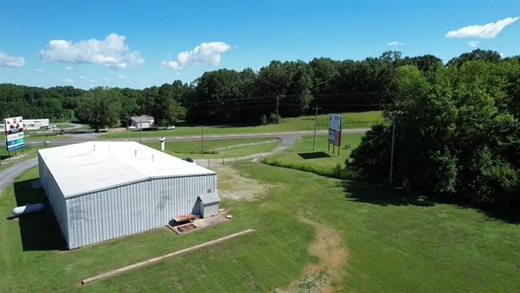 8975 Us-62 Calvert City KY 42029