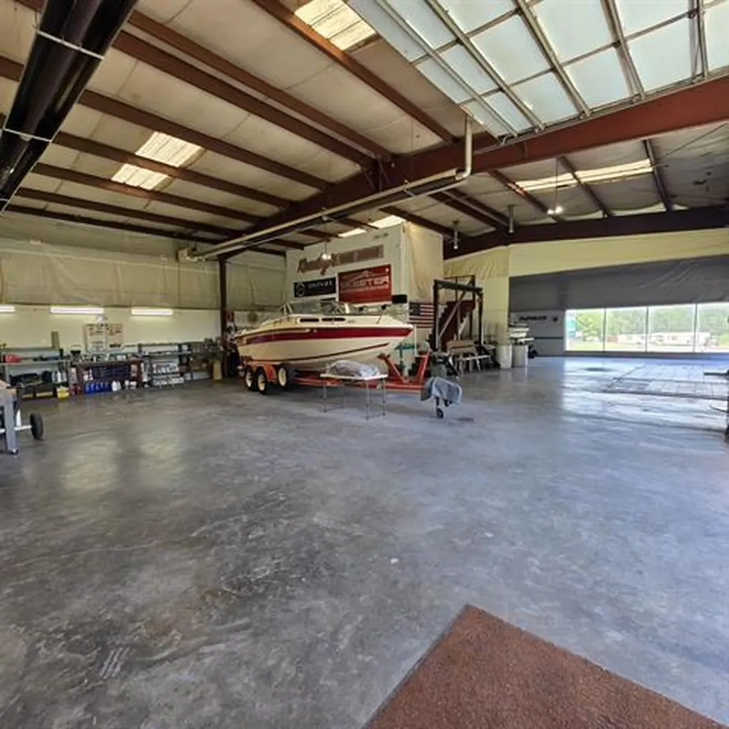 8975 Us-62 Calvert City KY 42029