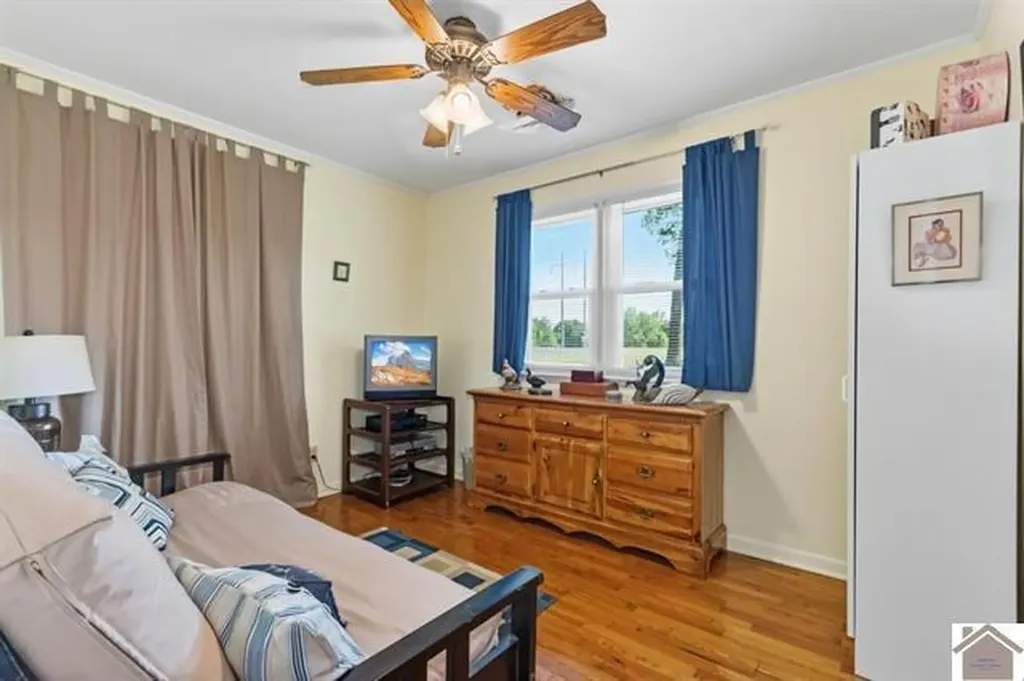 803 N State Route 810 Kuttawa KY 42055