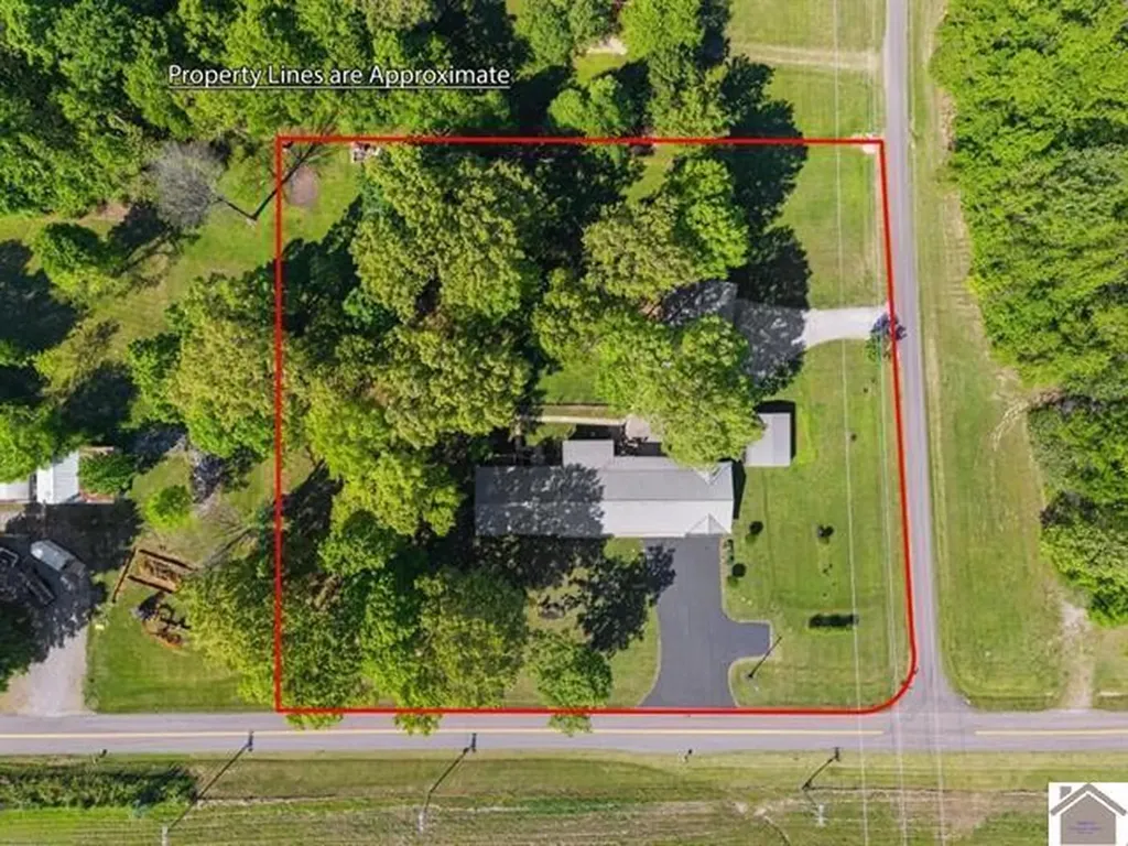 803 N State Route 810 Kuttawa KY 42055