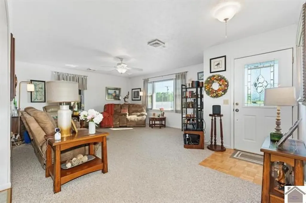 803 N State Route 810 Kuttawa KY 42055