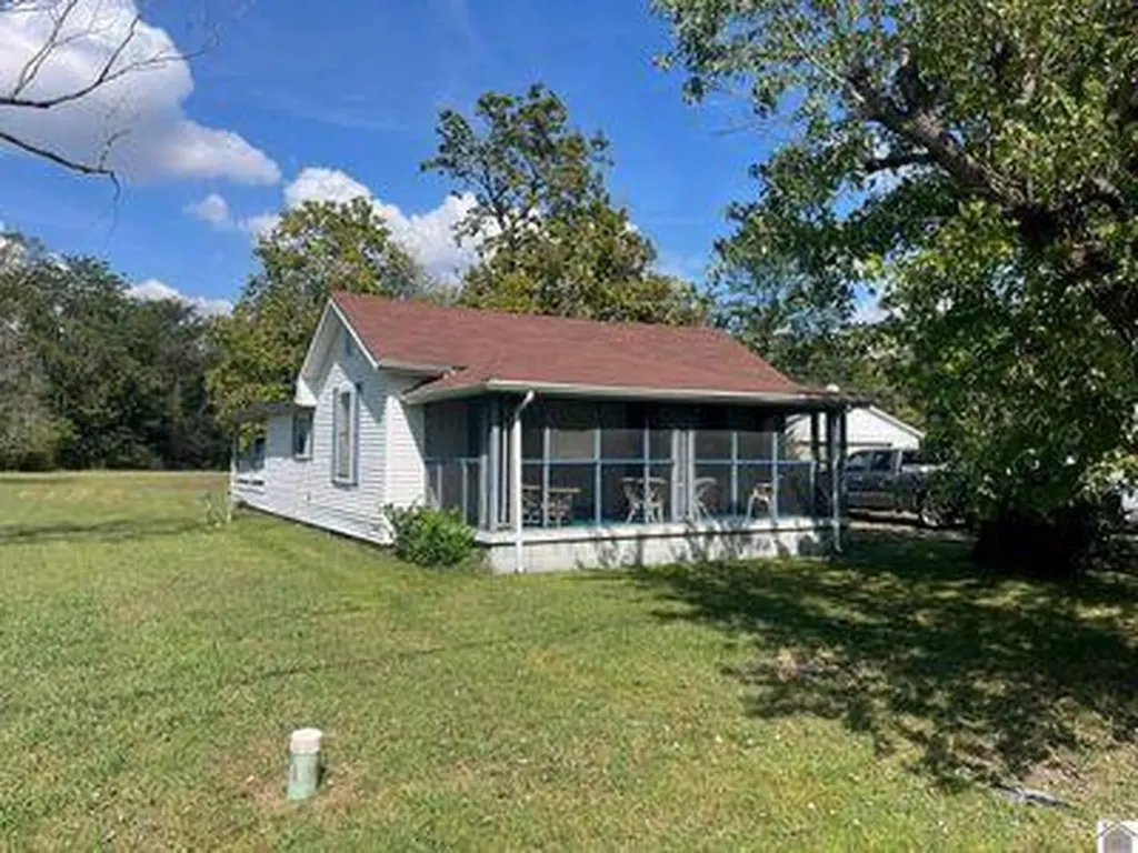 2234 Ted Williams Road Paducah KY 42003