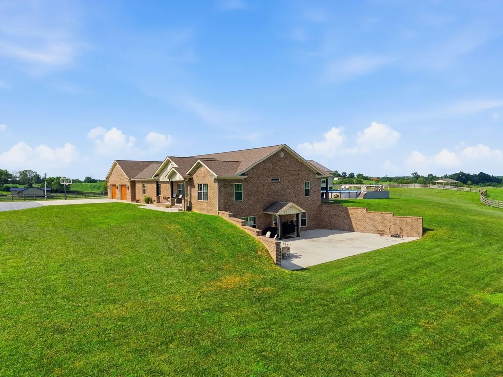 351 Benton Road Mt Sterling KY 40353