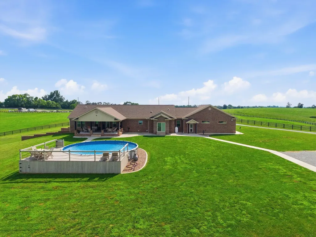 351 Benton Road Mt Sterling KY 40353