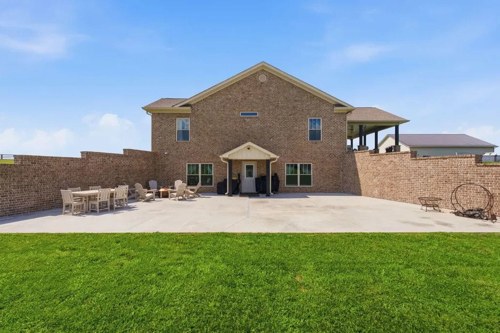 351 Benton Road Mt Sterling KY 40353