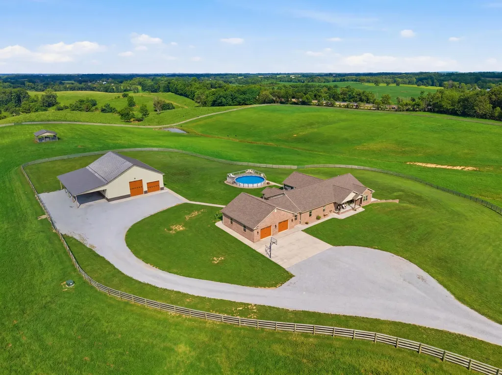 351 Benton Road Mt Sterling KY 40353