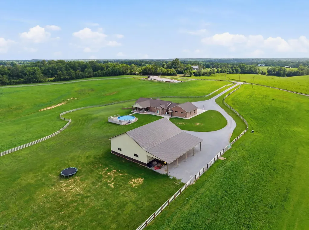 351 Benton Road Mt Sterling KY 40353